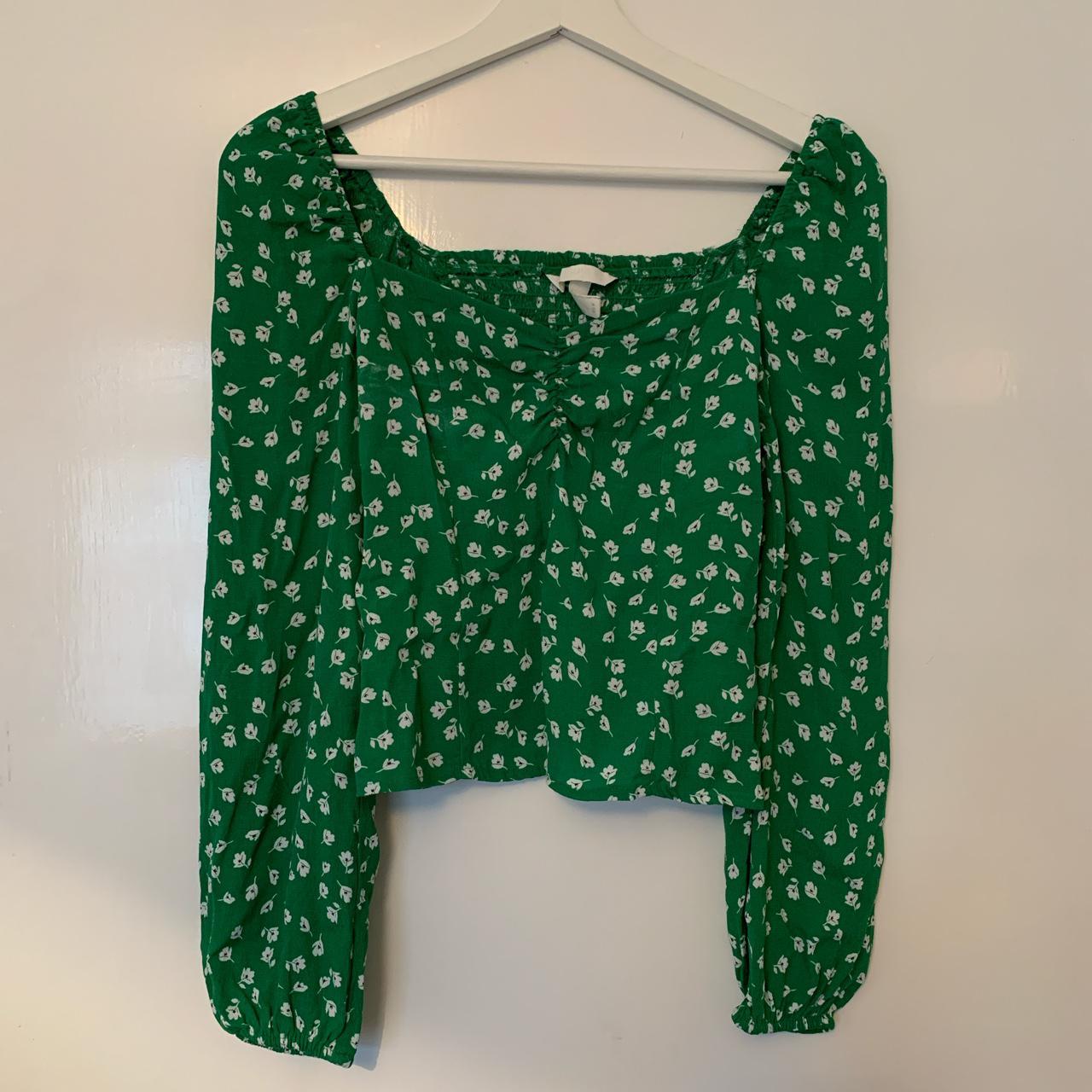 Green & white floral cropped blouse with sweetheart... - Depop