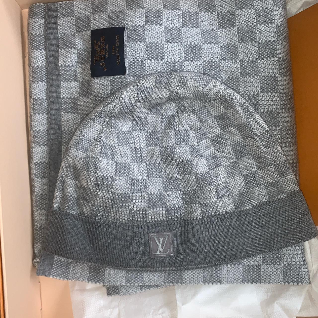Louis Vuitton hat and scarf // message before buying - Depop