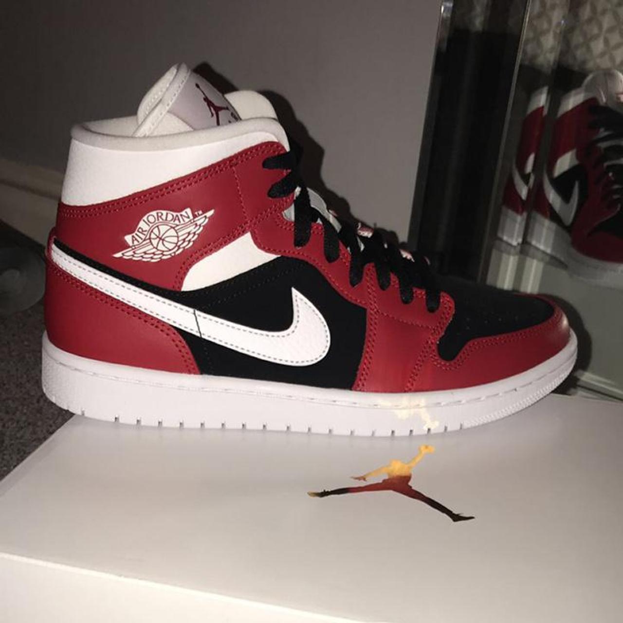 jordan 1s size 7