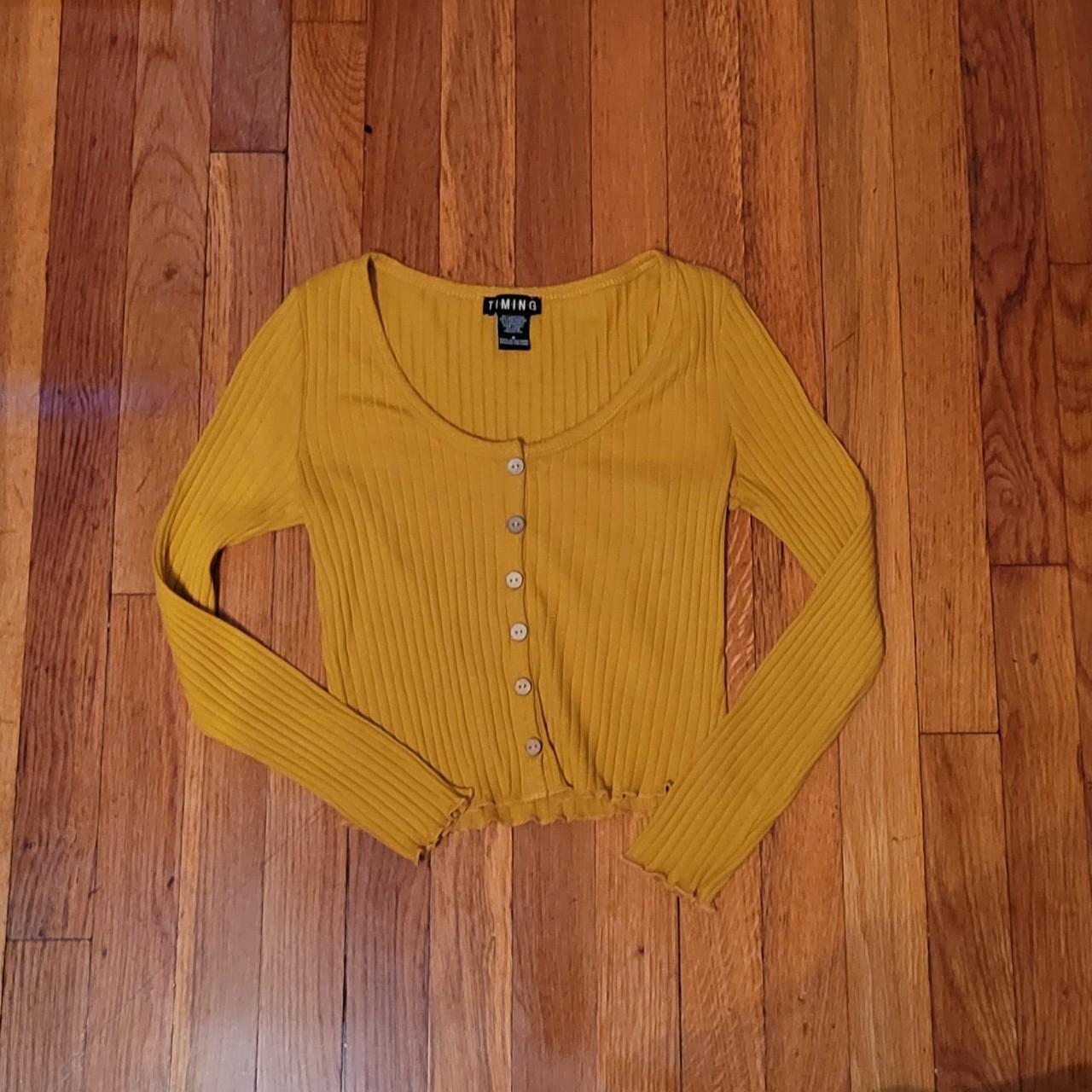 Women's Yellow and Gold Croptop Depop