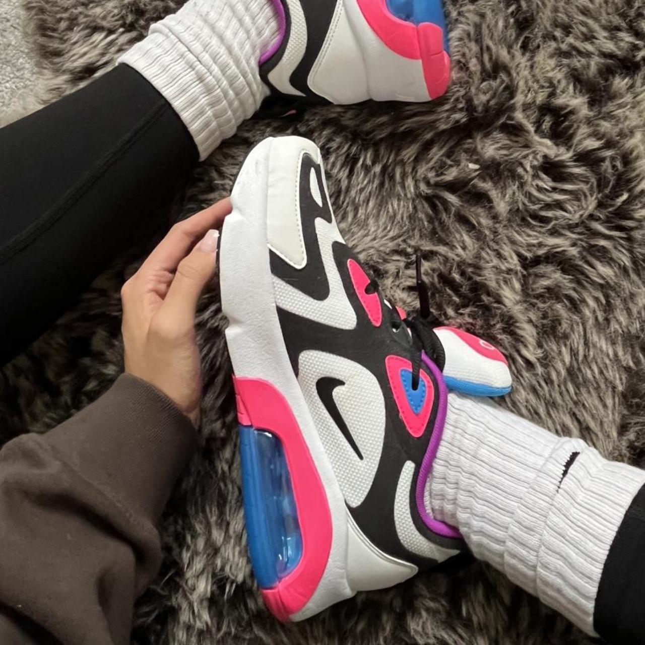 womens air max 200 pink