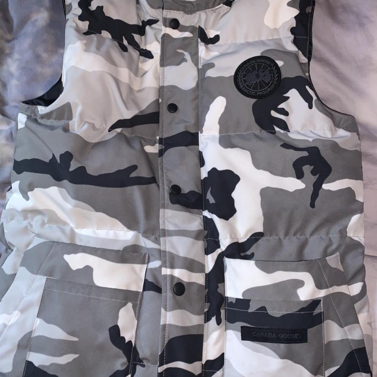 canada goose white camo gilet