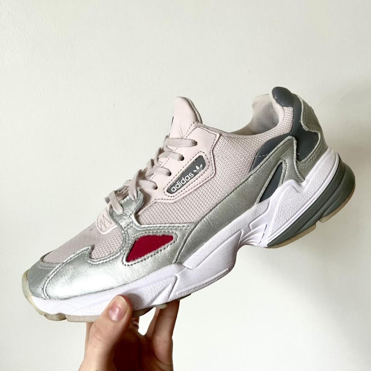 adidas falcon elizabeth line