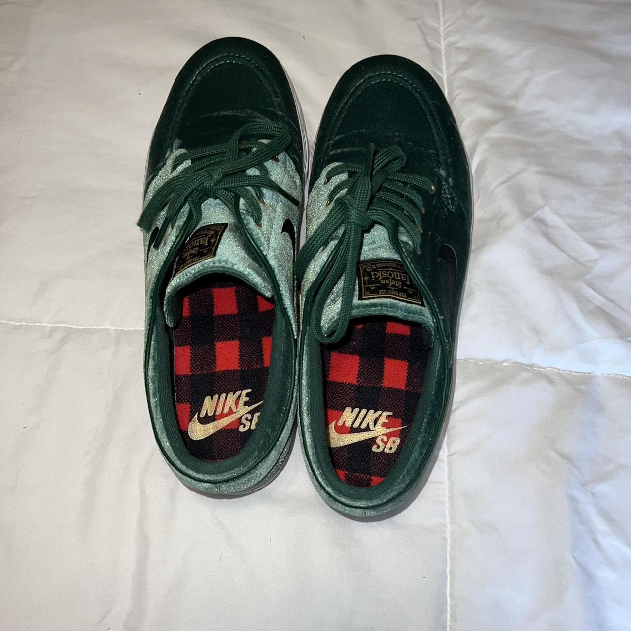 janoski green velvet