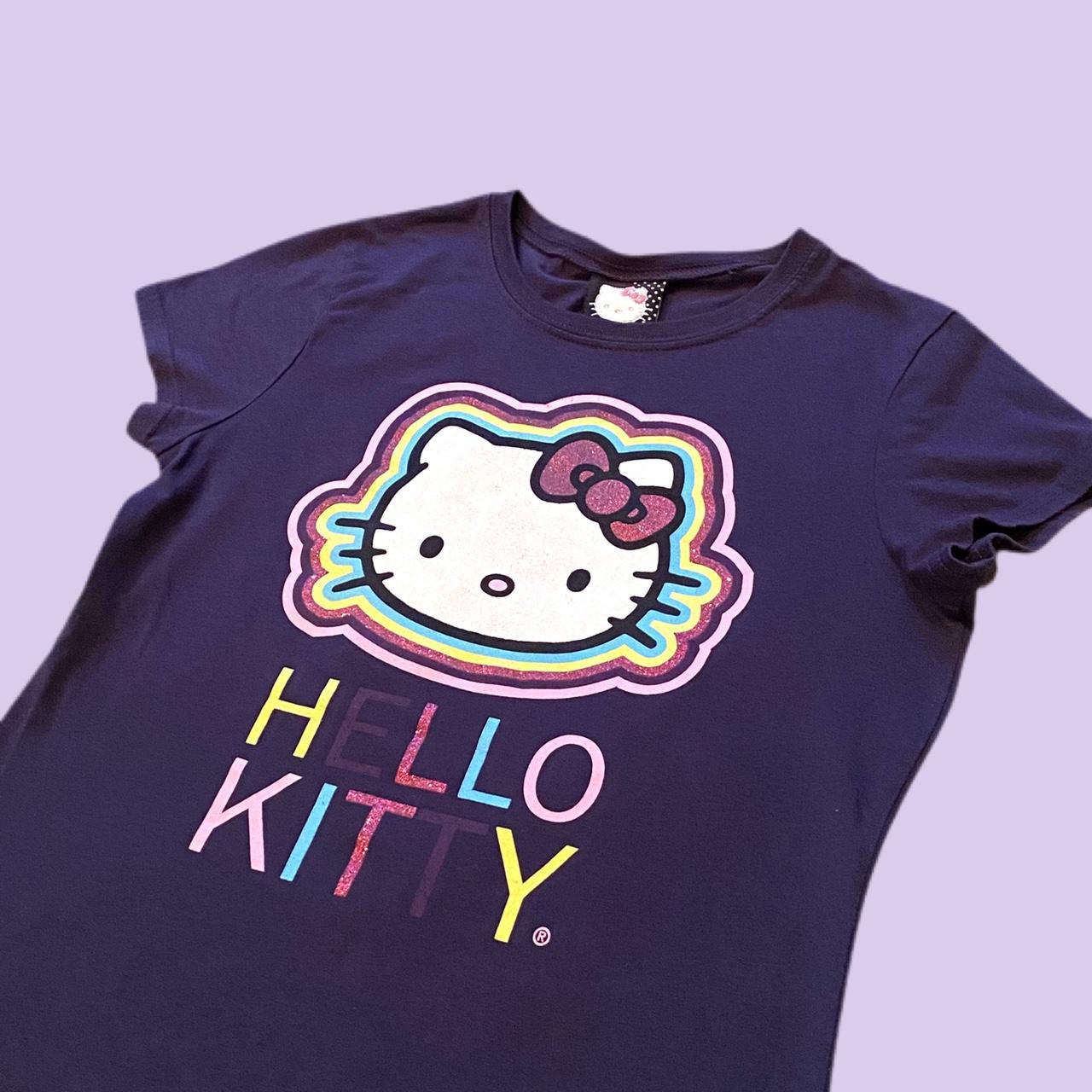 T-shirt hello kitty💗  Ретро принты, Футболки для девочек, Винтажные  неоновые вывески