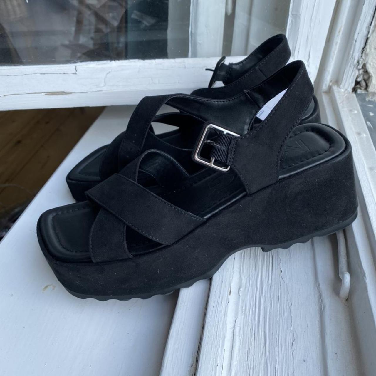 Beautiful platform sandals in size 39 (uk 6/ us 8)... - Depop