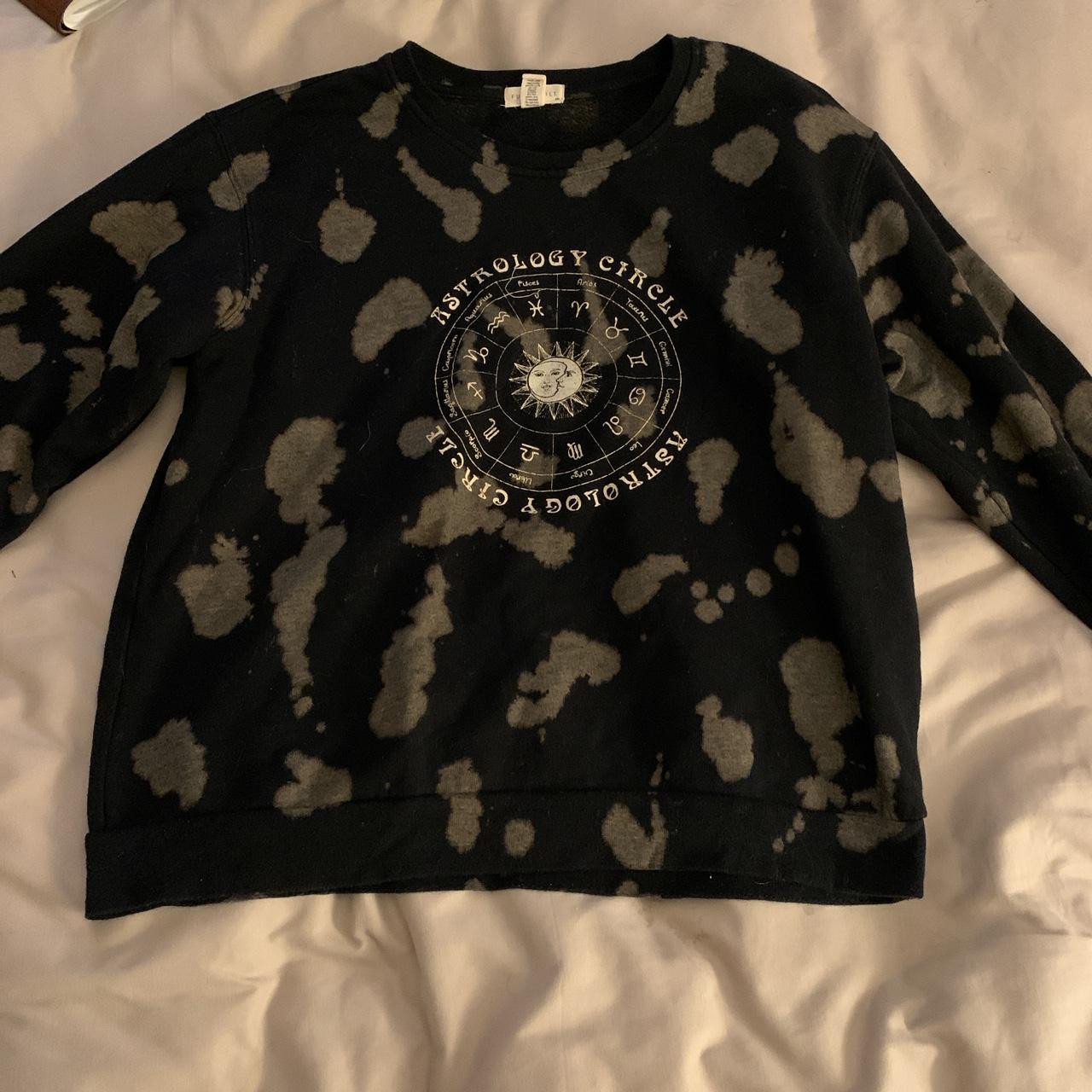 Tillys Women's Sweatshirt | Depop