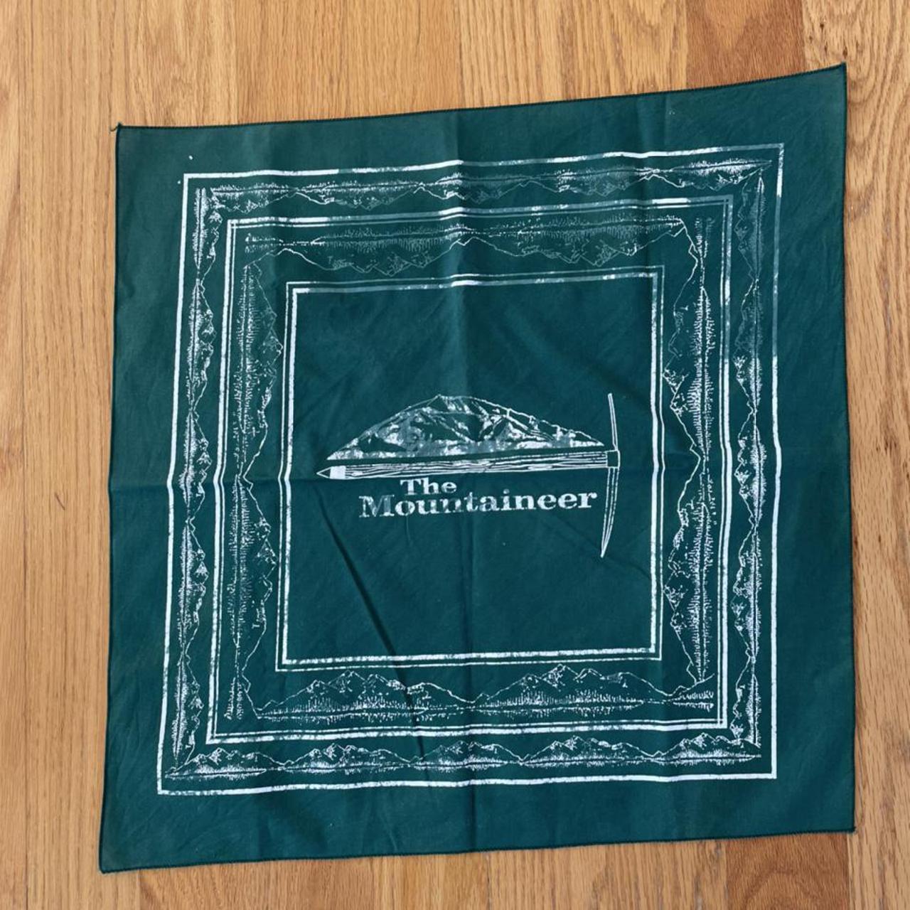 Men's Green and White Scarf-wraps