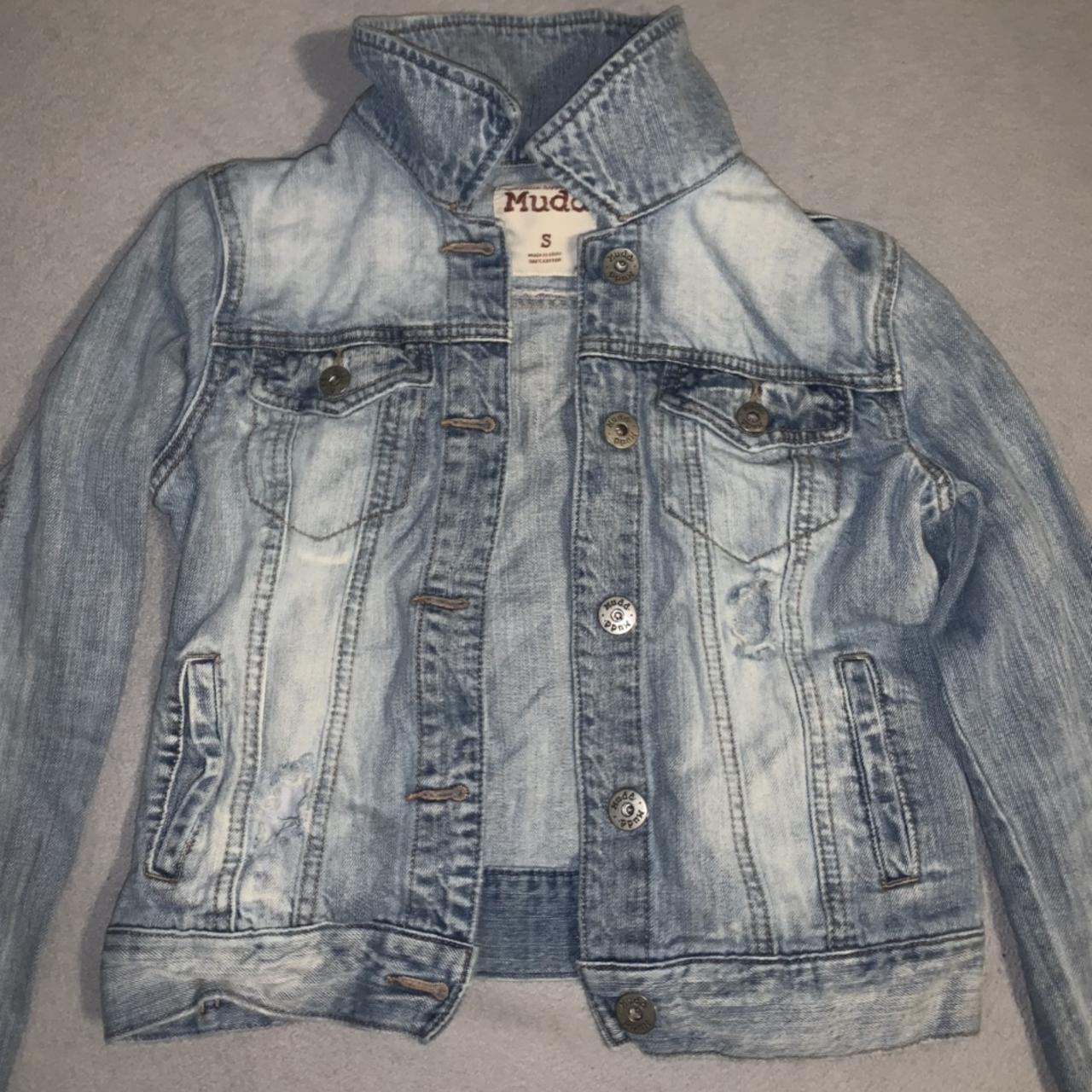 Light Wash True Jean Jacket 🦋 Perfect for fall Has a... - Depop