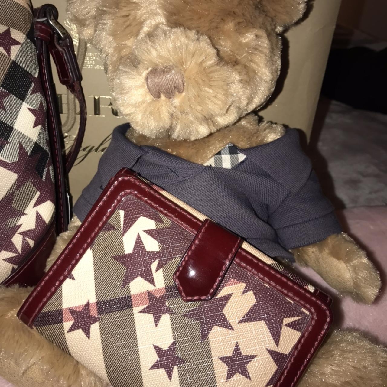 Real or fake burberry wallet? : r/Depop