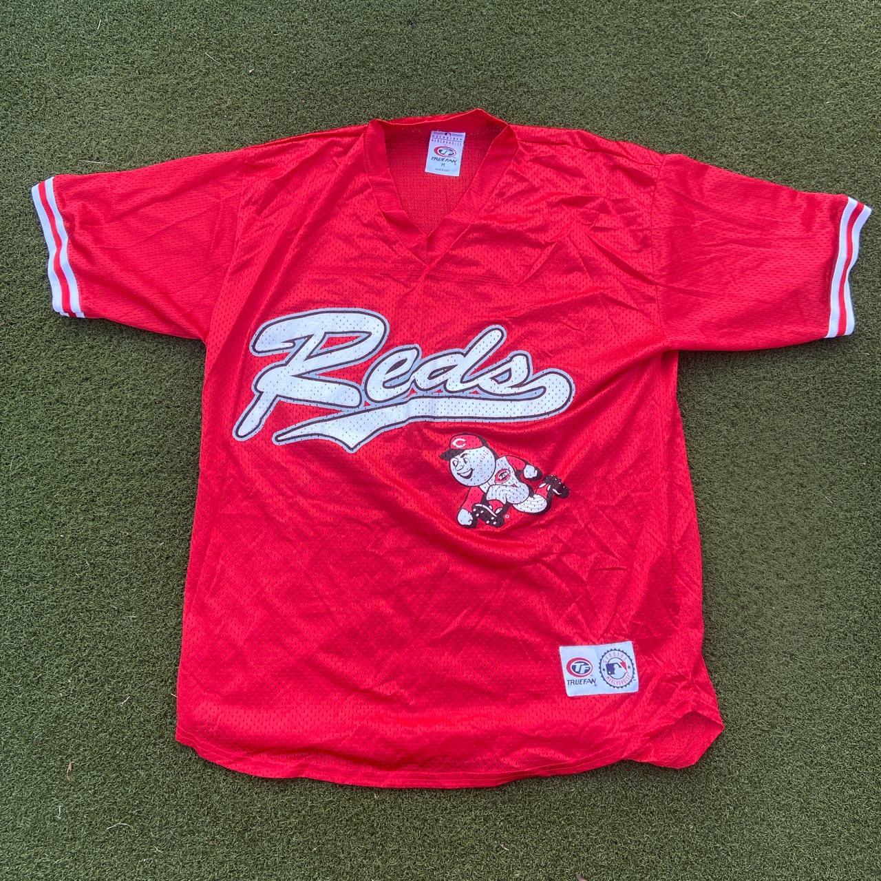 Vintage Cincinnati Reds Jersey Size Small but runs - Depop