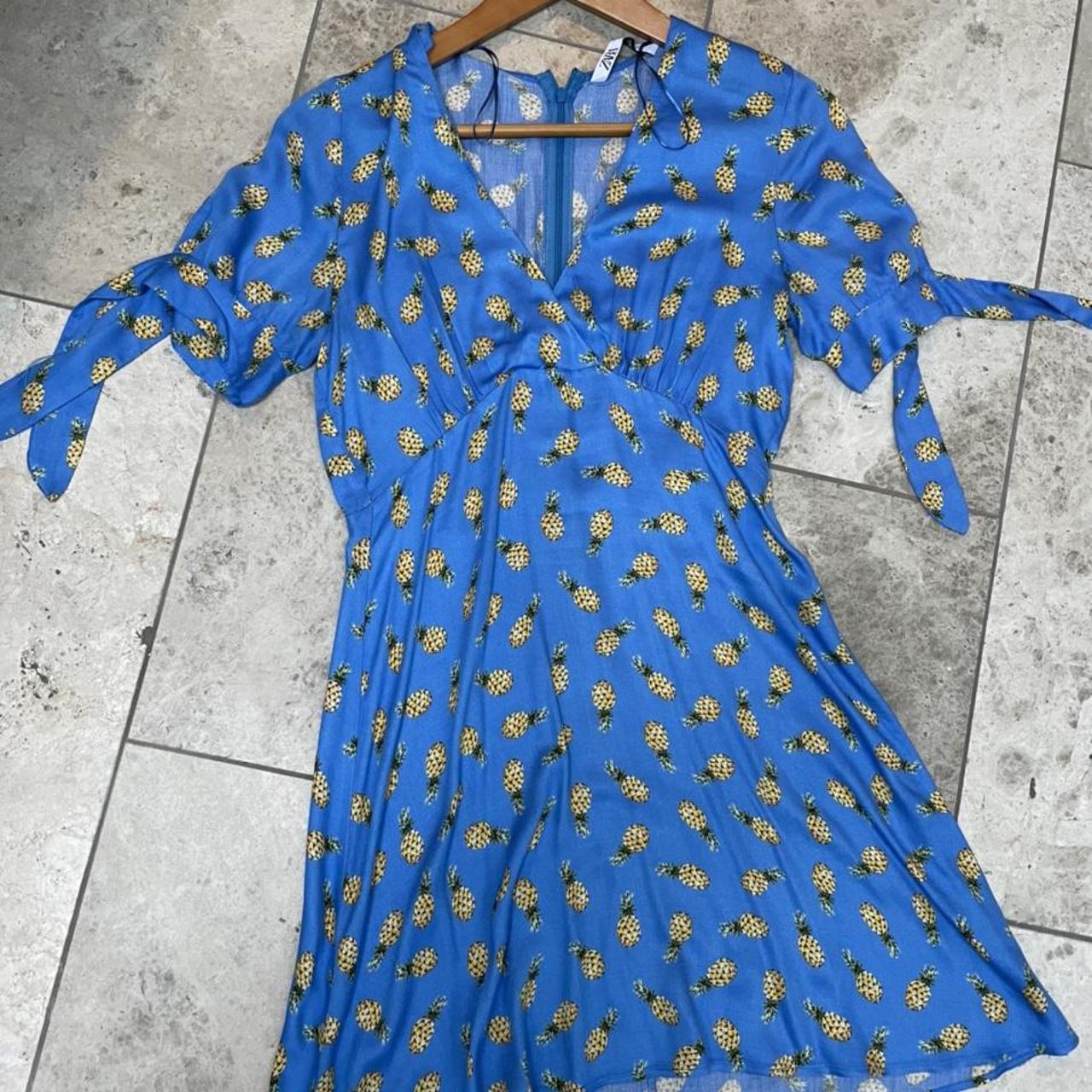 Zara blue hotsell and yellow dress