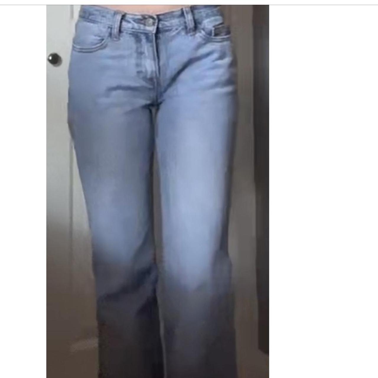 Brandy Melville Low Rise ‘quinn’ Jeans Size... - Depop