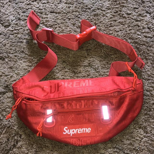 RED SUPREME SLING BAG BRAND NEW WITH TAGS FREE - Depop