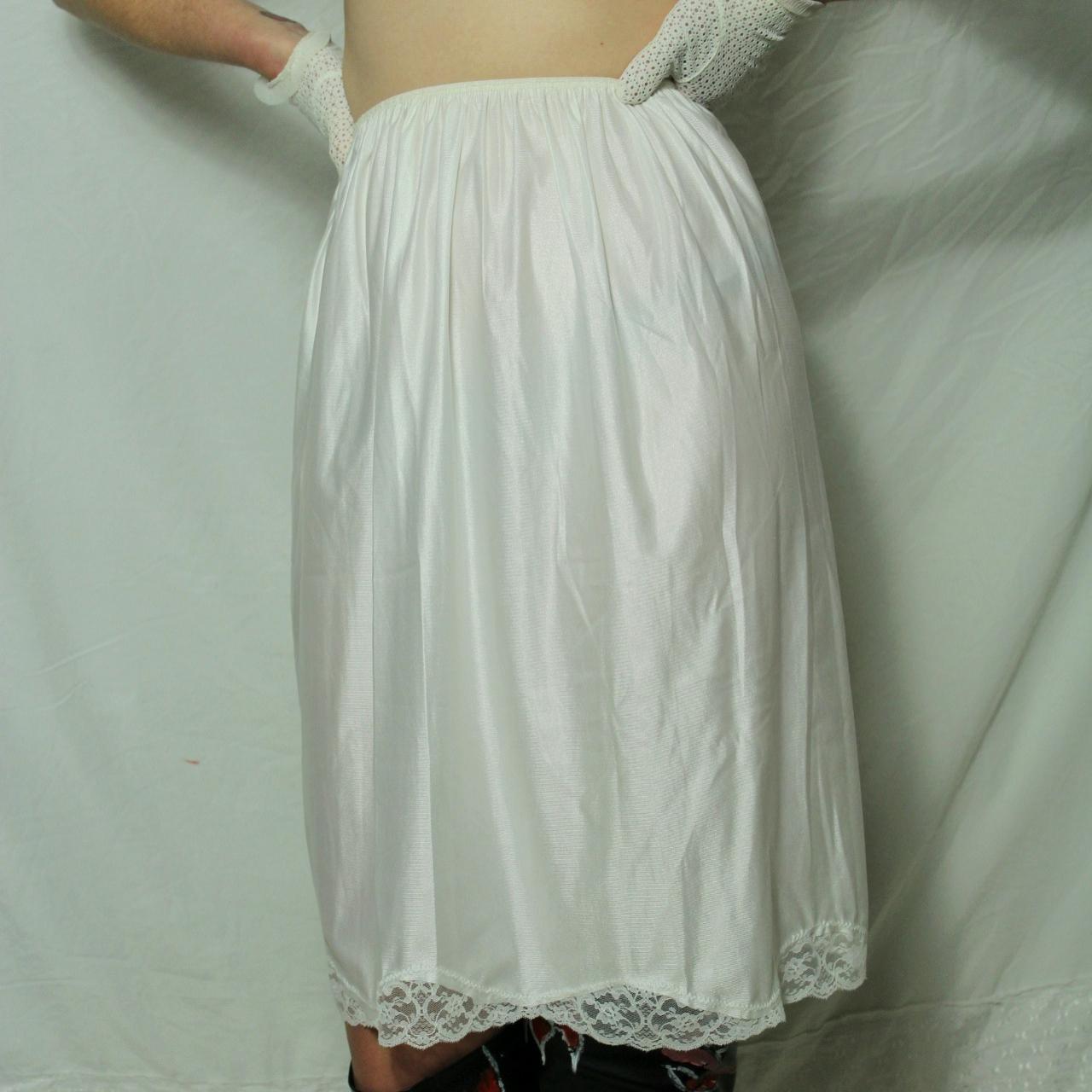 Product Image 4 - Vintage White Lace Slip Skirt.

Vintage