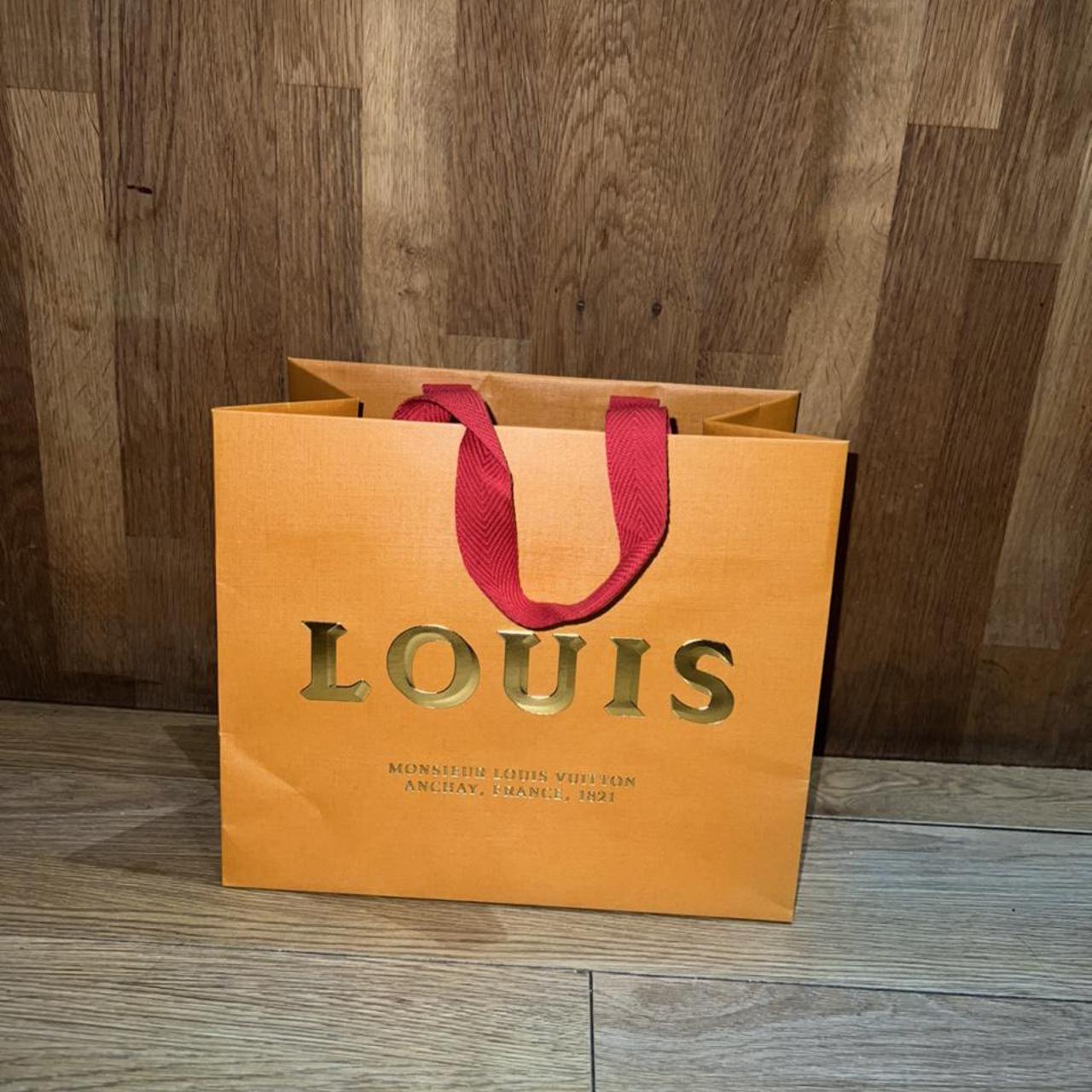 Louis vuitton-paper-bag - Depop