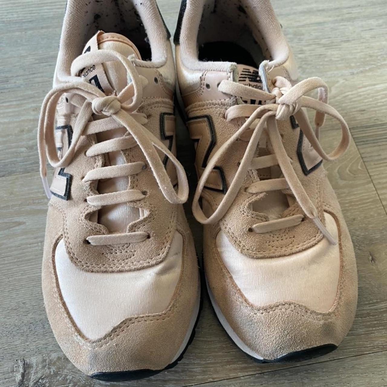 Pink/blush 574 new balance shoes Only selling due... Depop