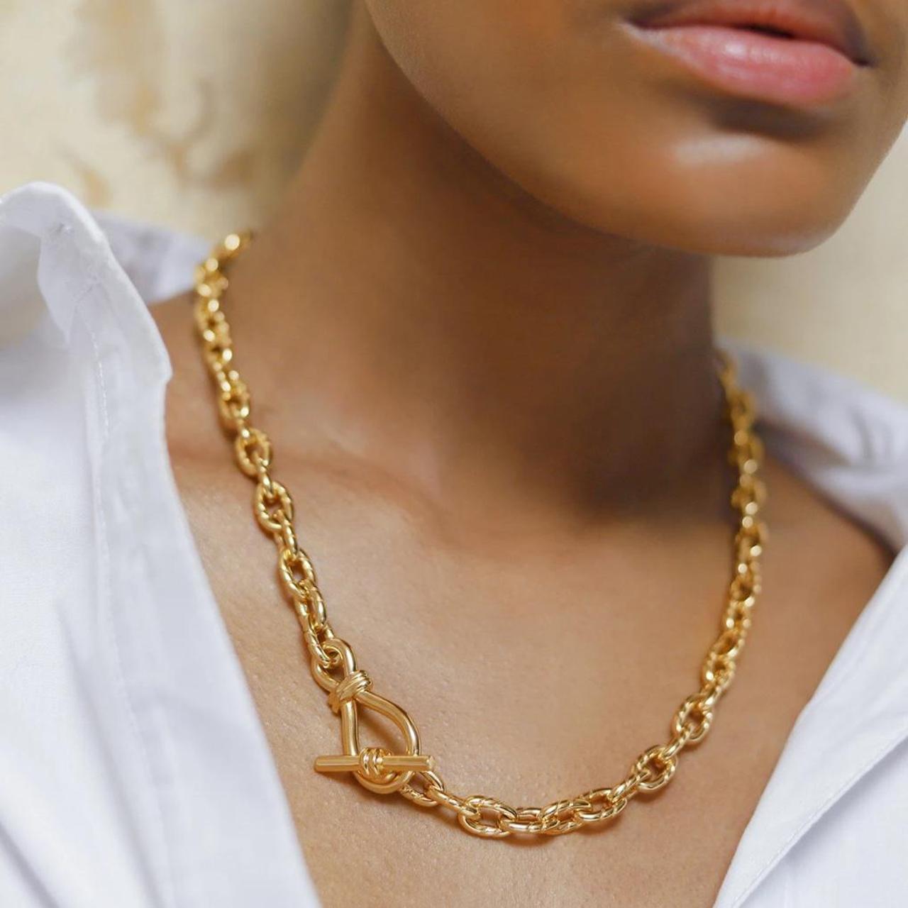 Twisted link hot sale gold chain