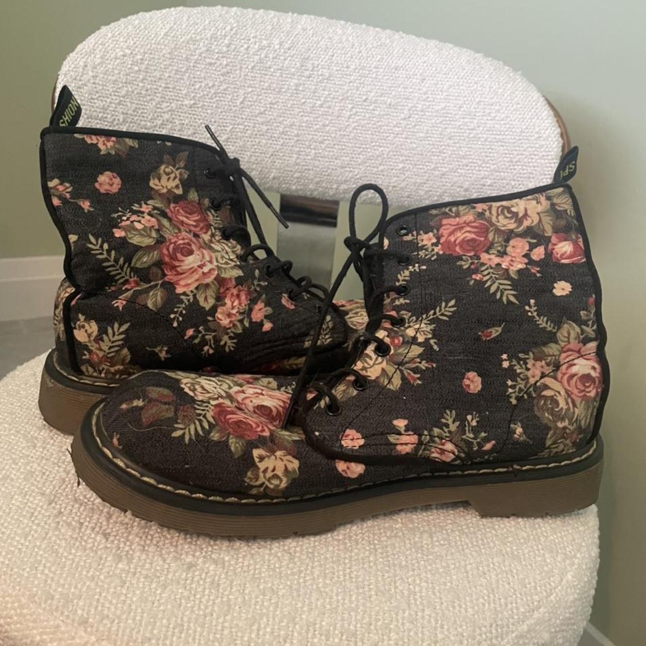 Doc Marten style boots. Bought in a shoe store in... - Depop
