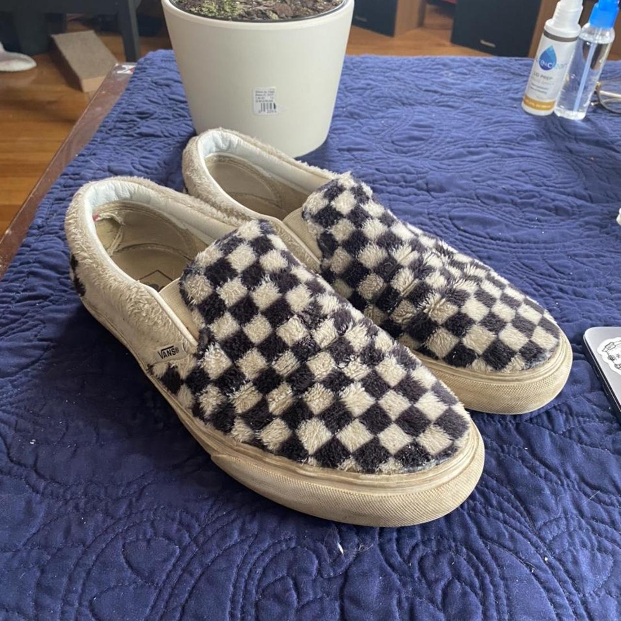 Furry slip on vans Soft feel Checkered pattern