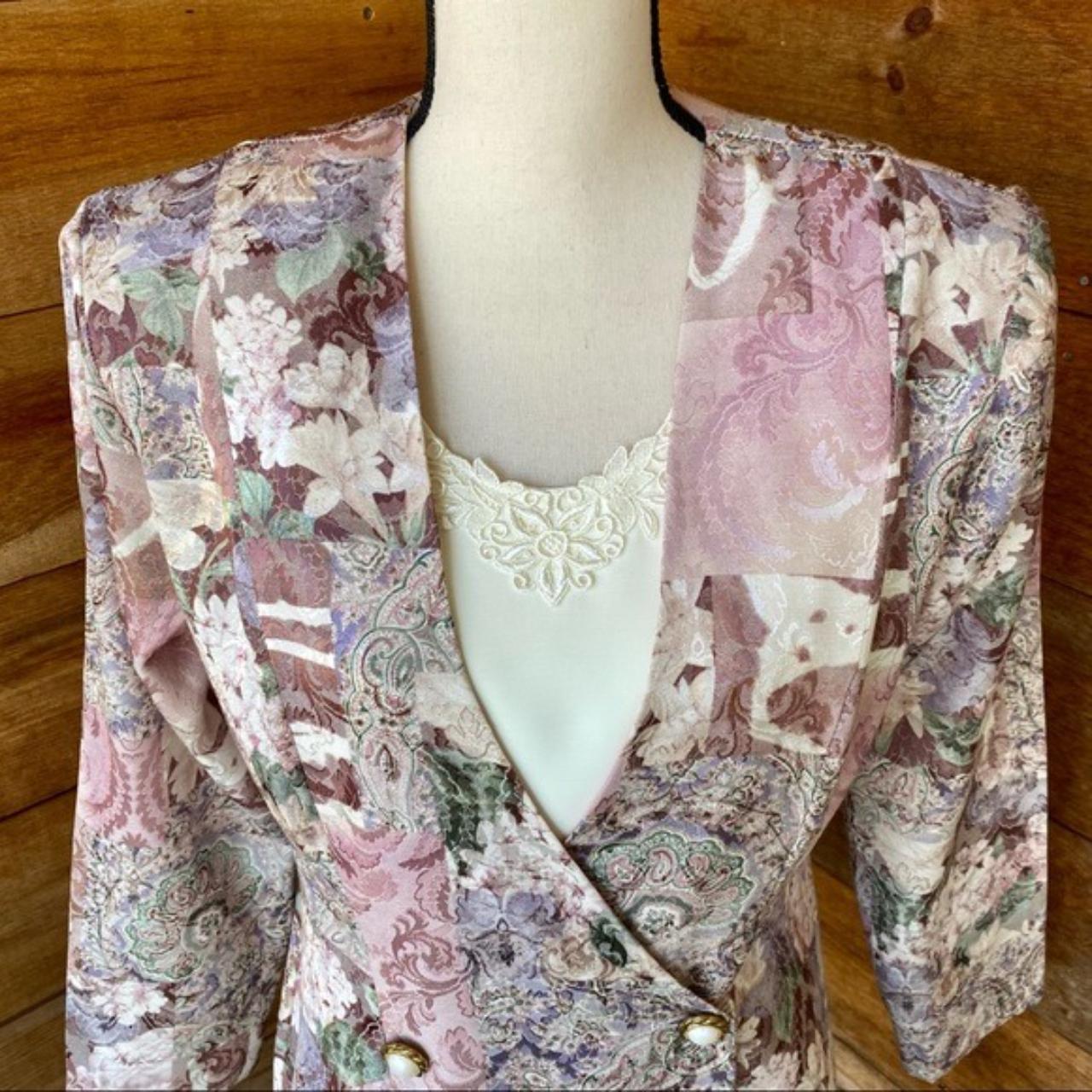 Vintage eighties/nineties mauve pink floral... - Depop