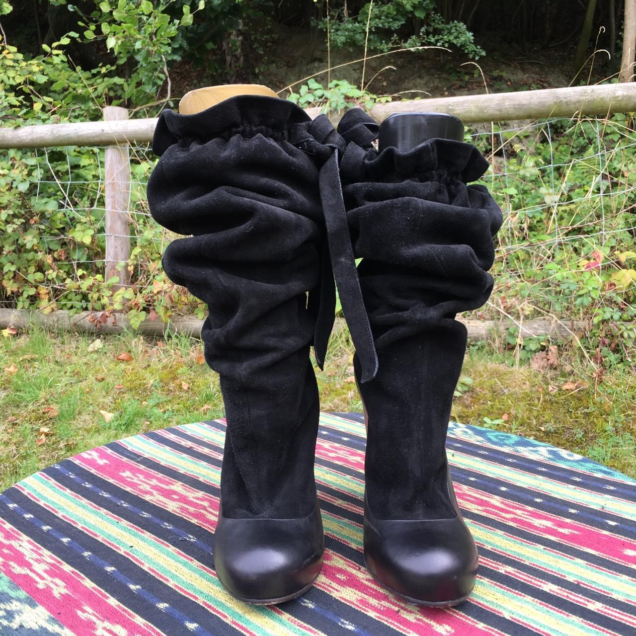 Marc jacobs hot sale suede boots