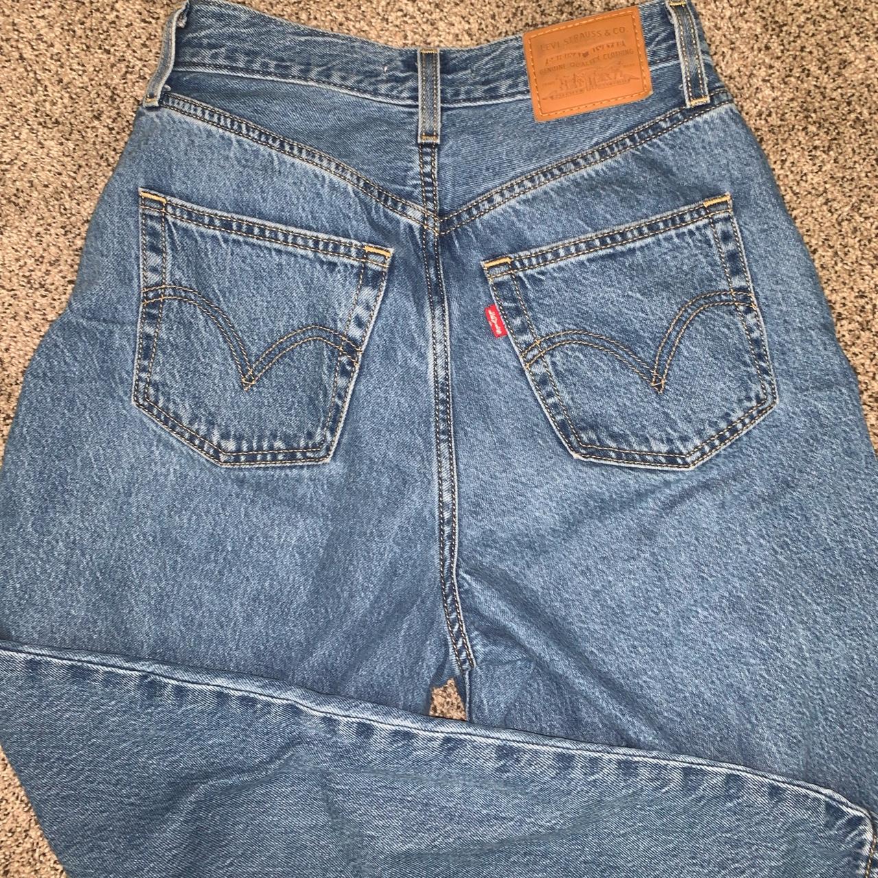 levis loose tapered