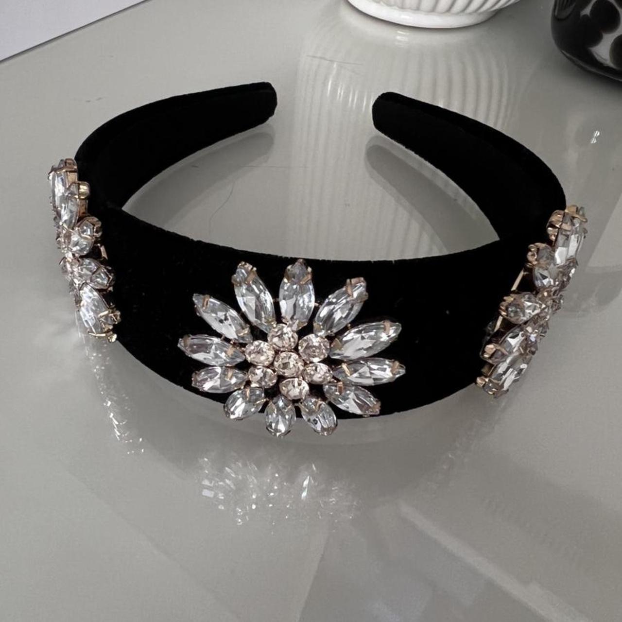 Primark Women's Black and Gold Hairaccessories Depop