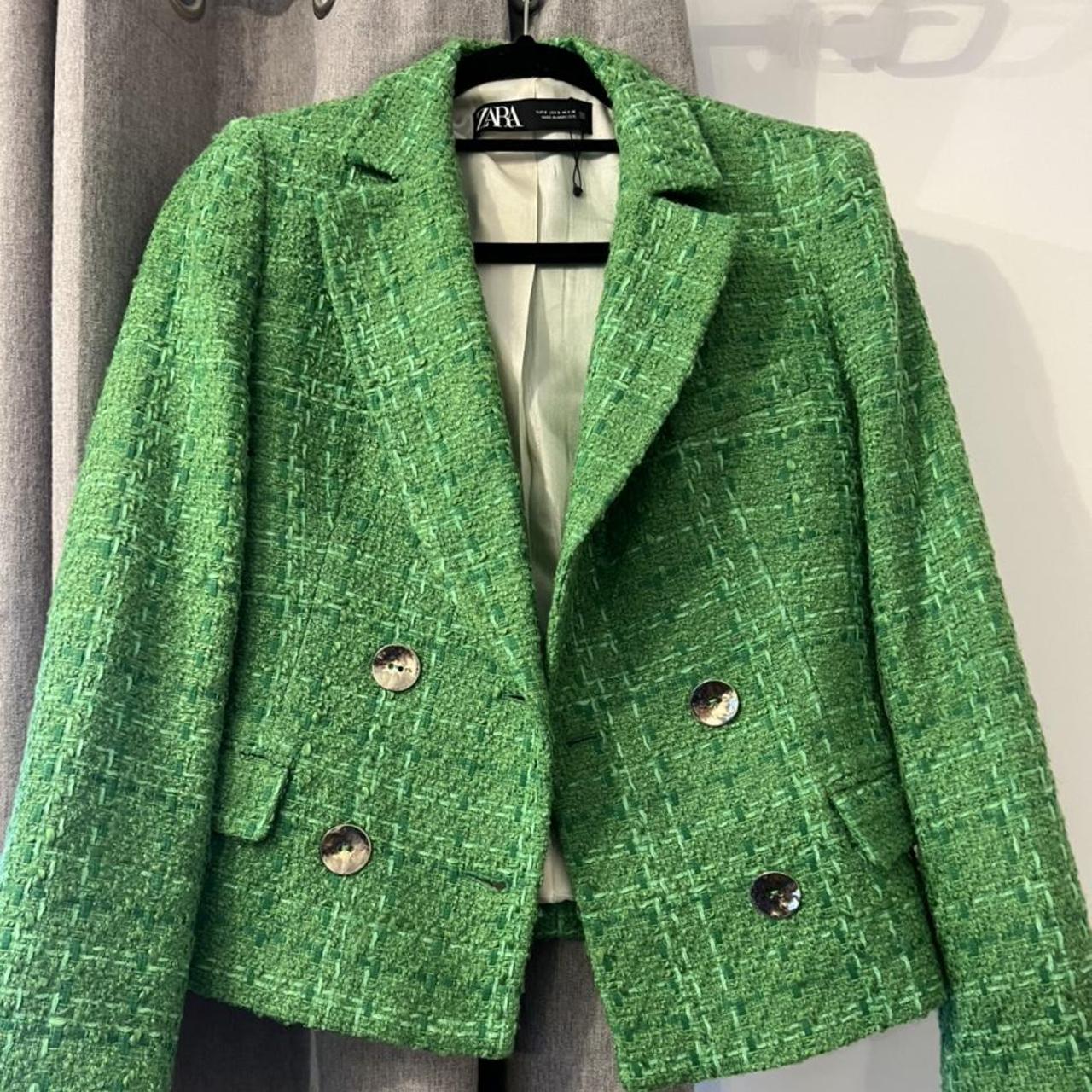 Zara Women's Green Jacket Depop