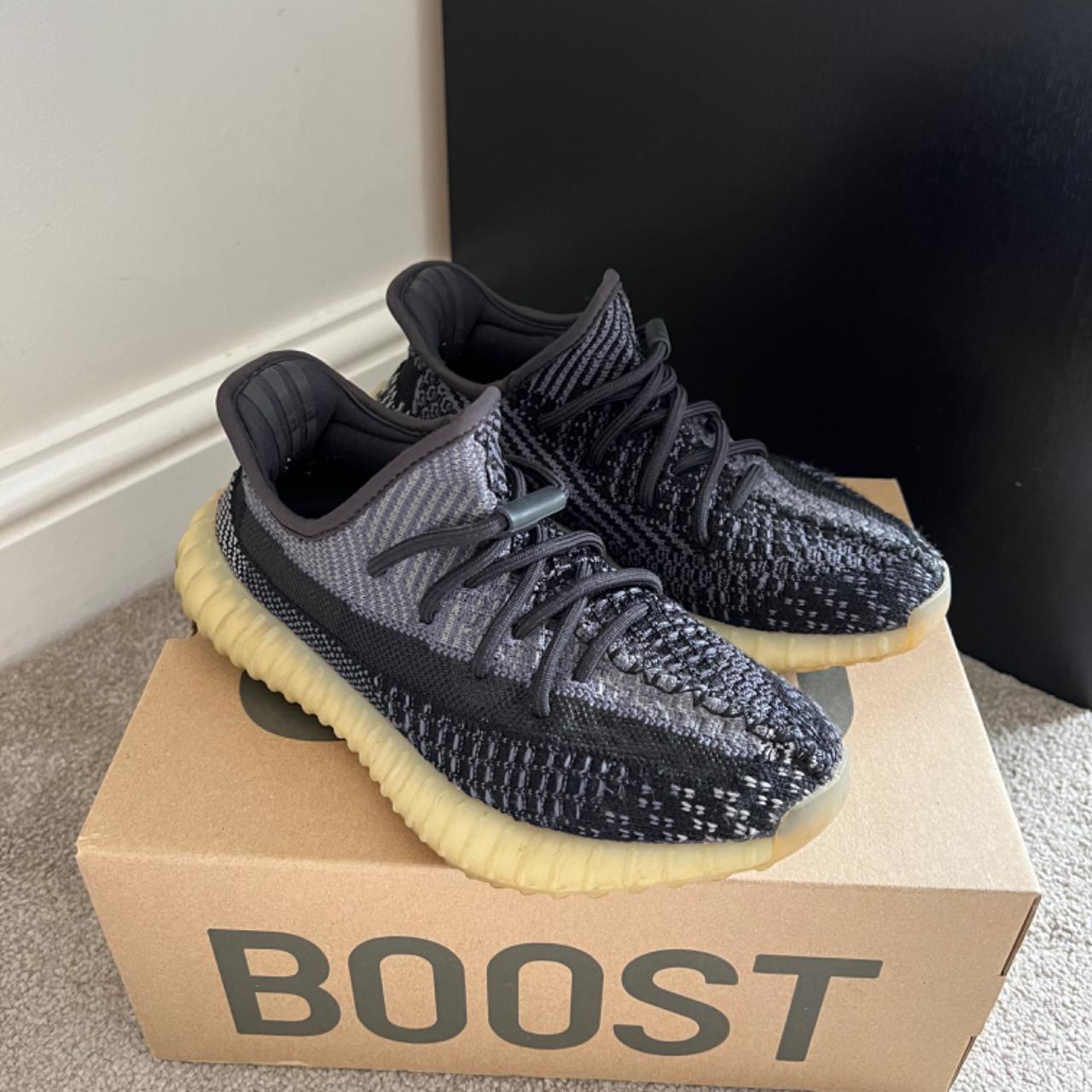 yeezy tennis shoes mens