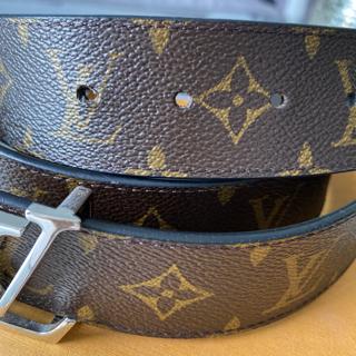 Classic Louis Vuitton Belt W Leather & Gold Buckle - Depop