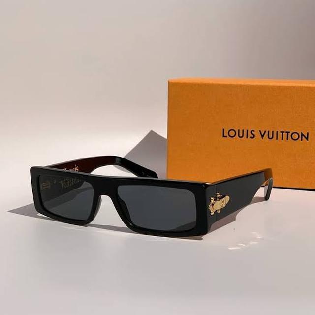 Sunglasses Louis Vuitton x Nigo Red in Wood - 19282452