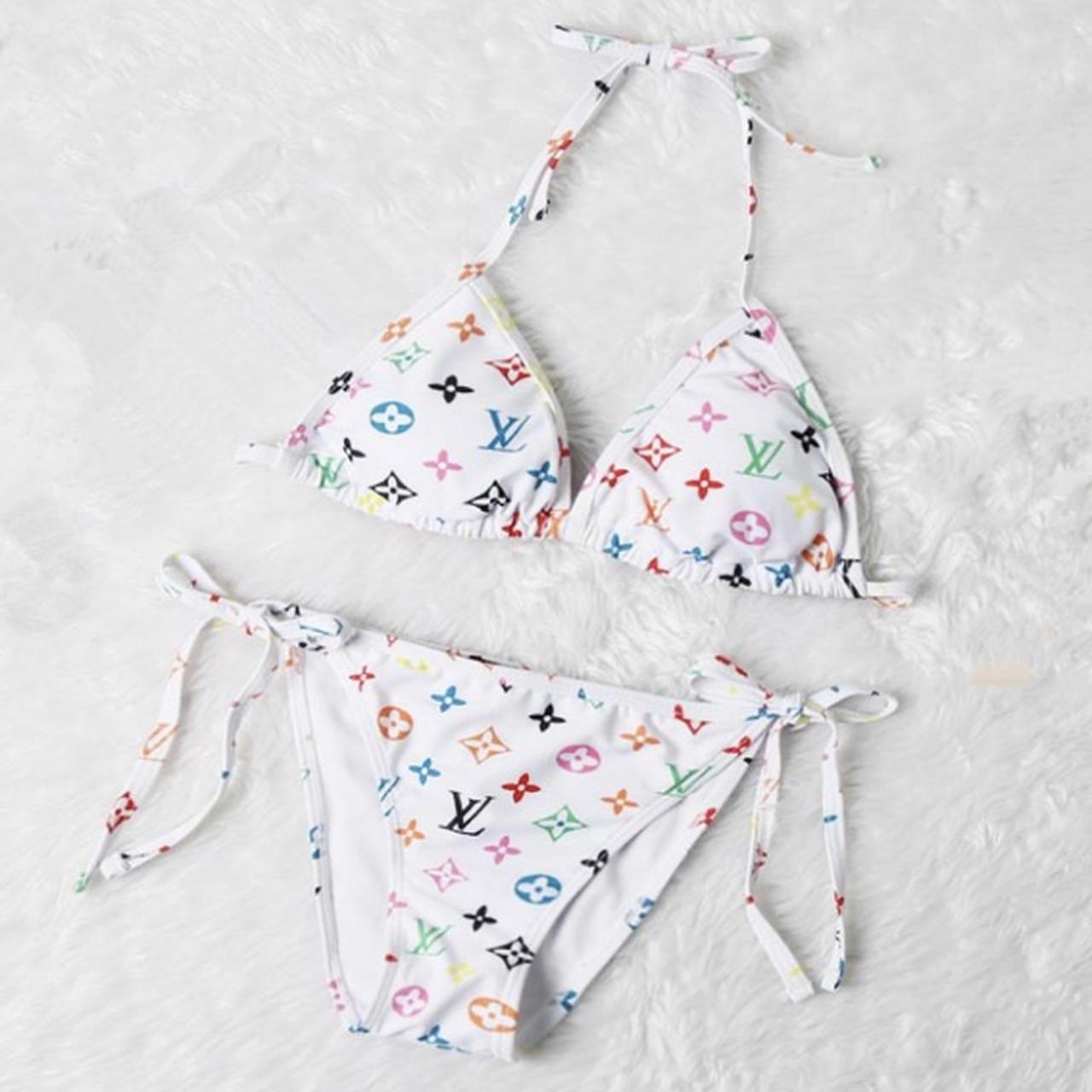 ✨𝗟𝗼𝘂𝗶𝘀 𝗩𝘂𝗶𝘁𝘁𝗼𝗻 𝗕𝗶𝗸𝗶𝗻𝗶✨ Depop