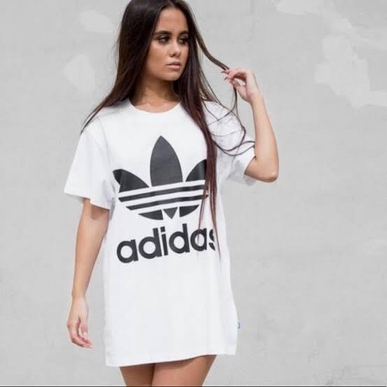 Achternaam Voorstel Blauwdruk Adidas oversize T-shirt / T-shirt dress Size 6... - Depop