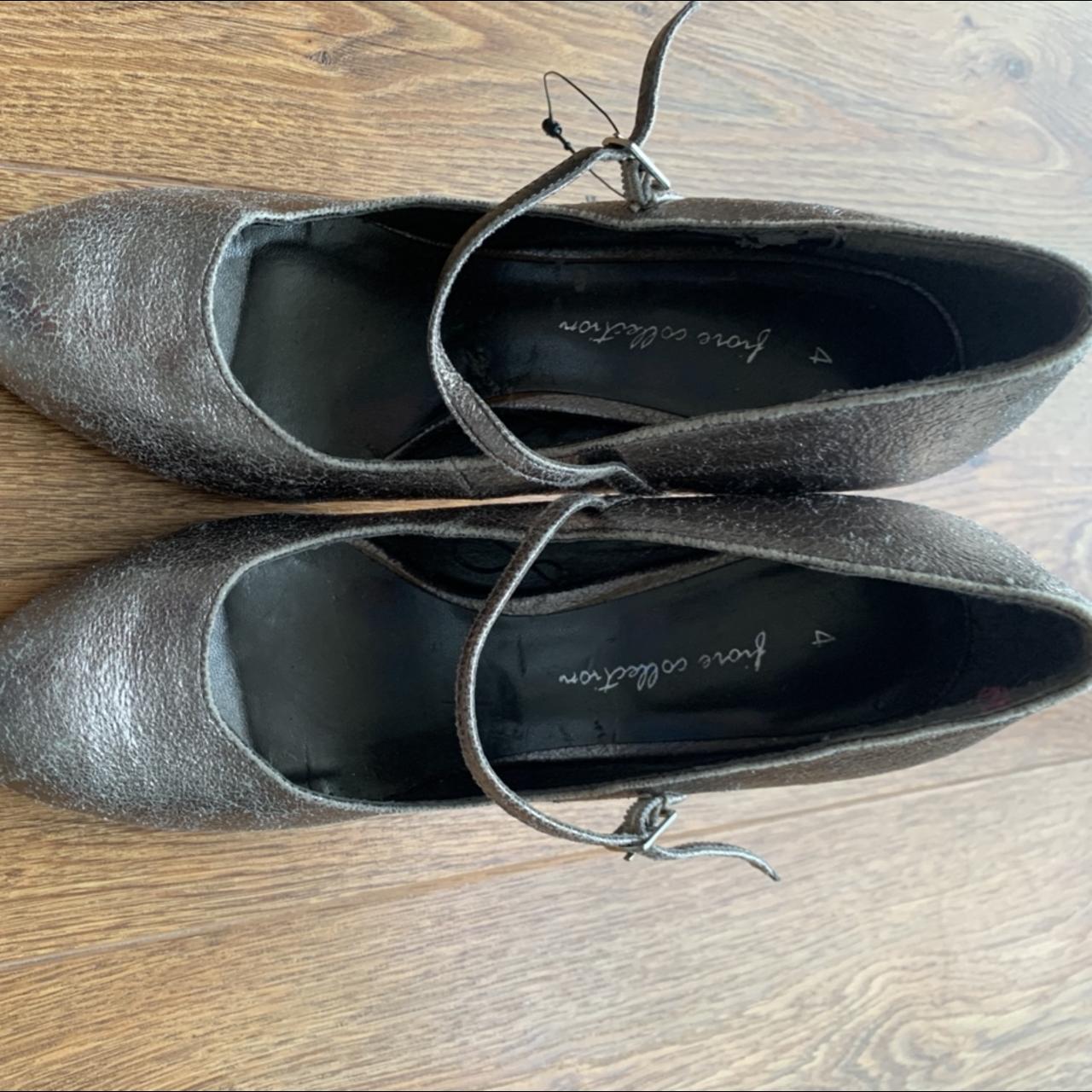 Women’s heels size 4 silver glitter Depop