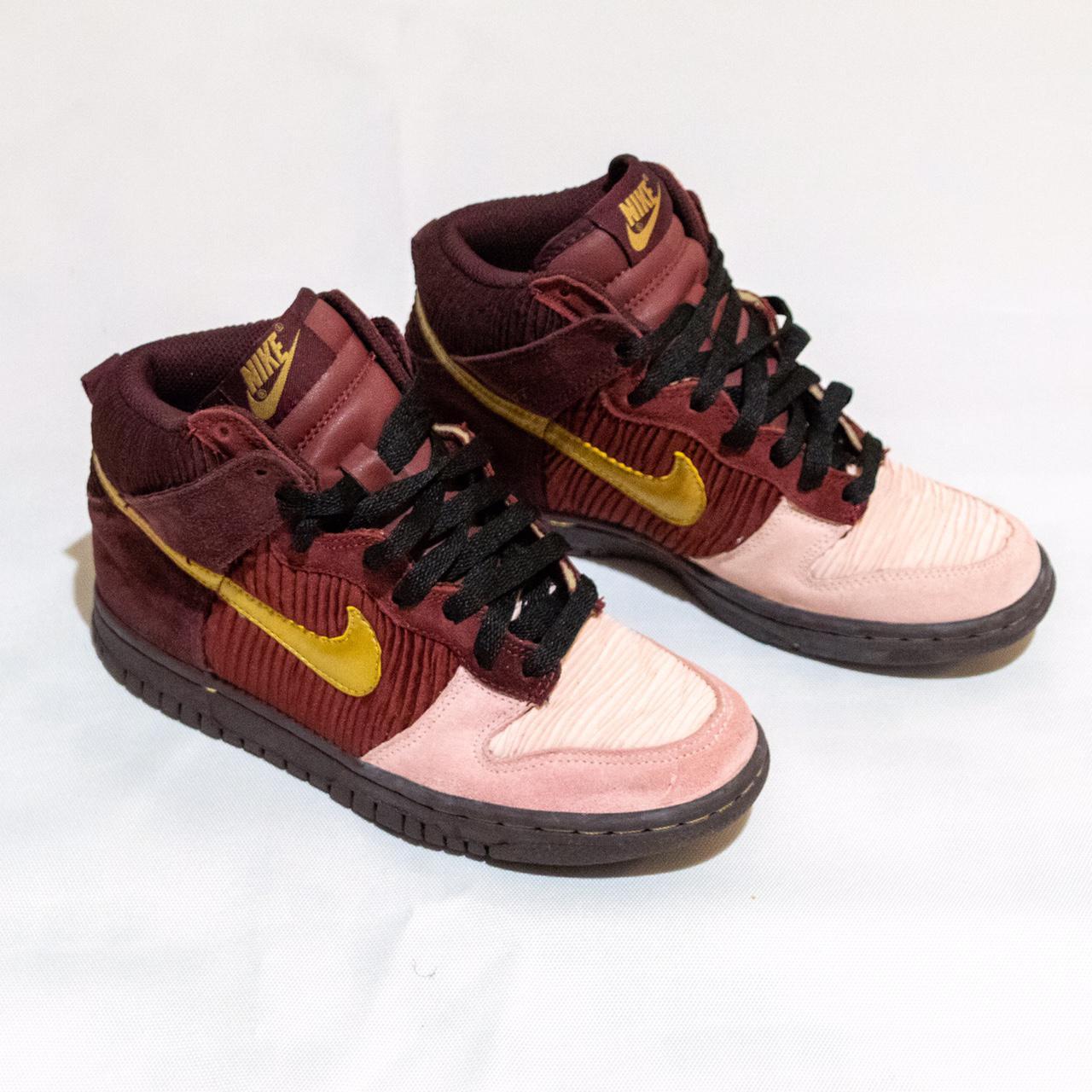 burgundy dunk high