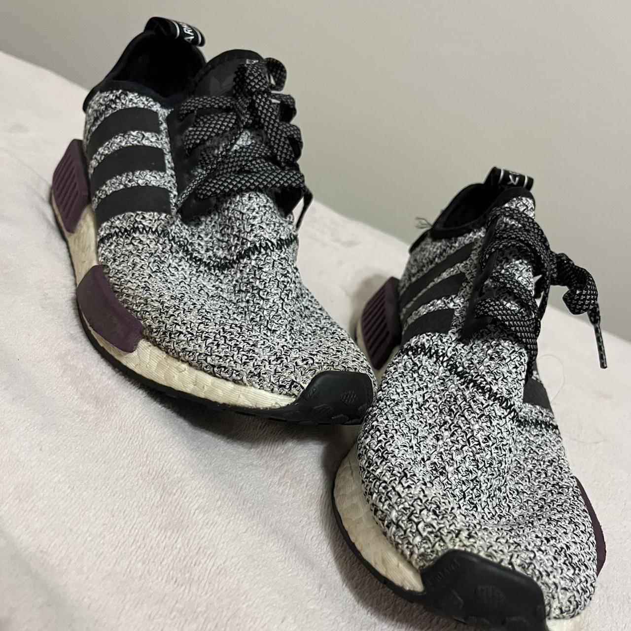 Nmd r1 hotsell champs exclusive