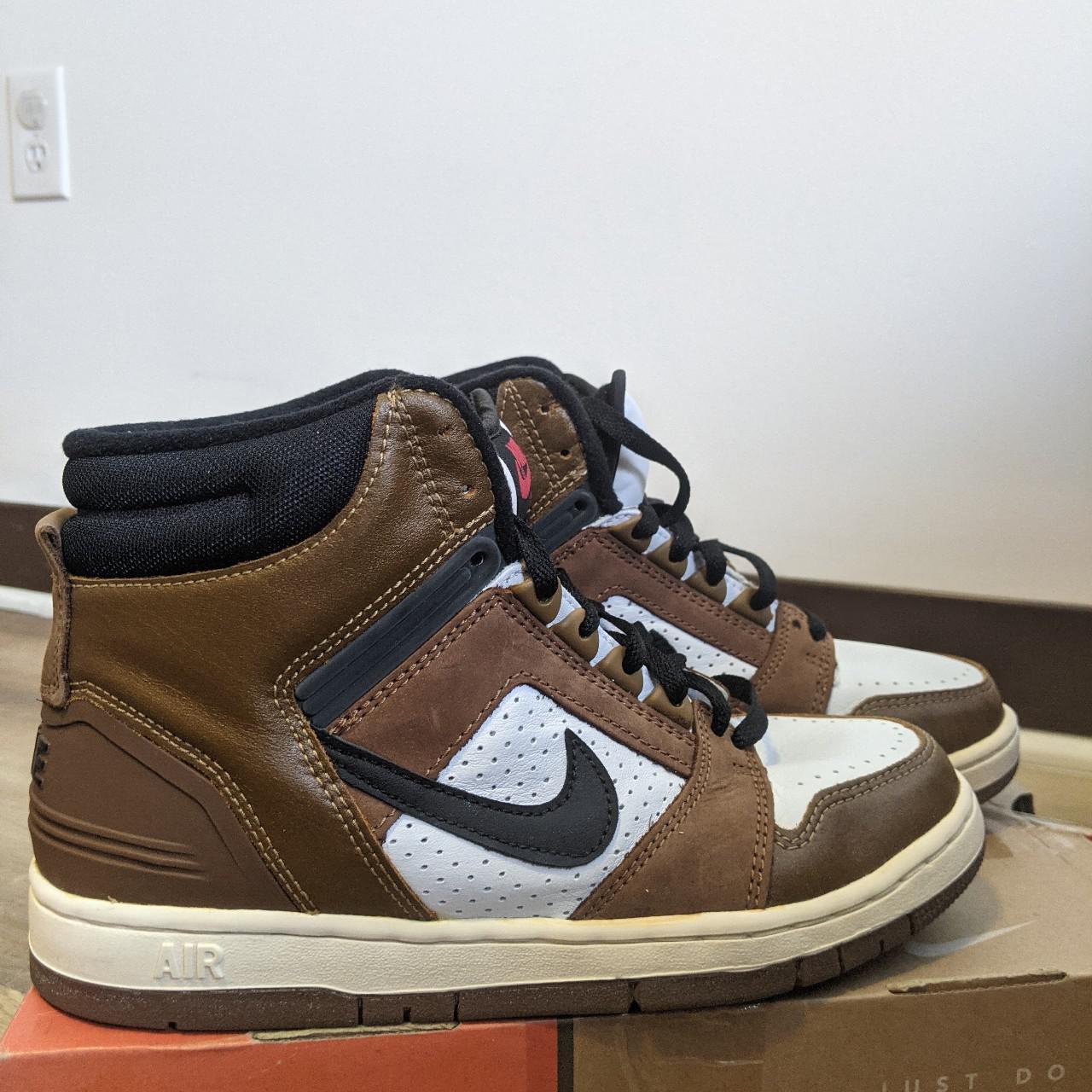 Nike Men's Brown Trainers | Depop