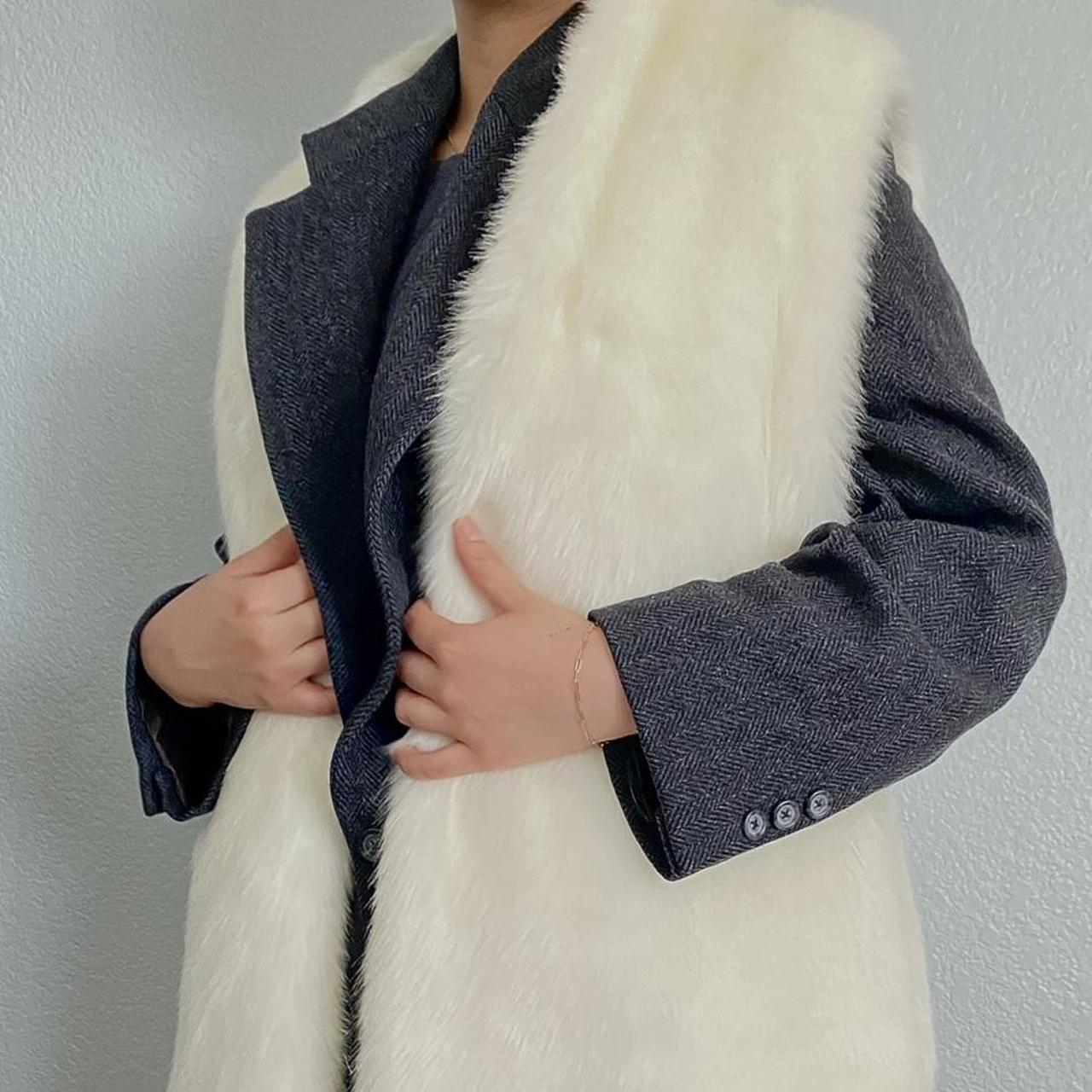 Max mara outlet fur vest