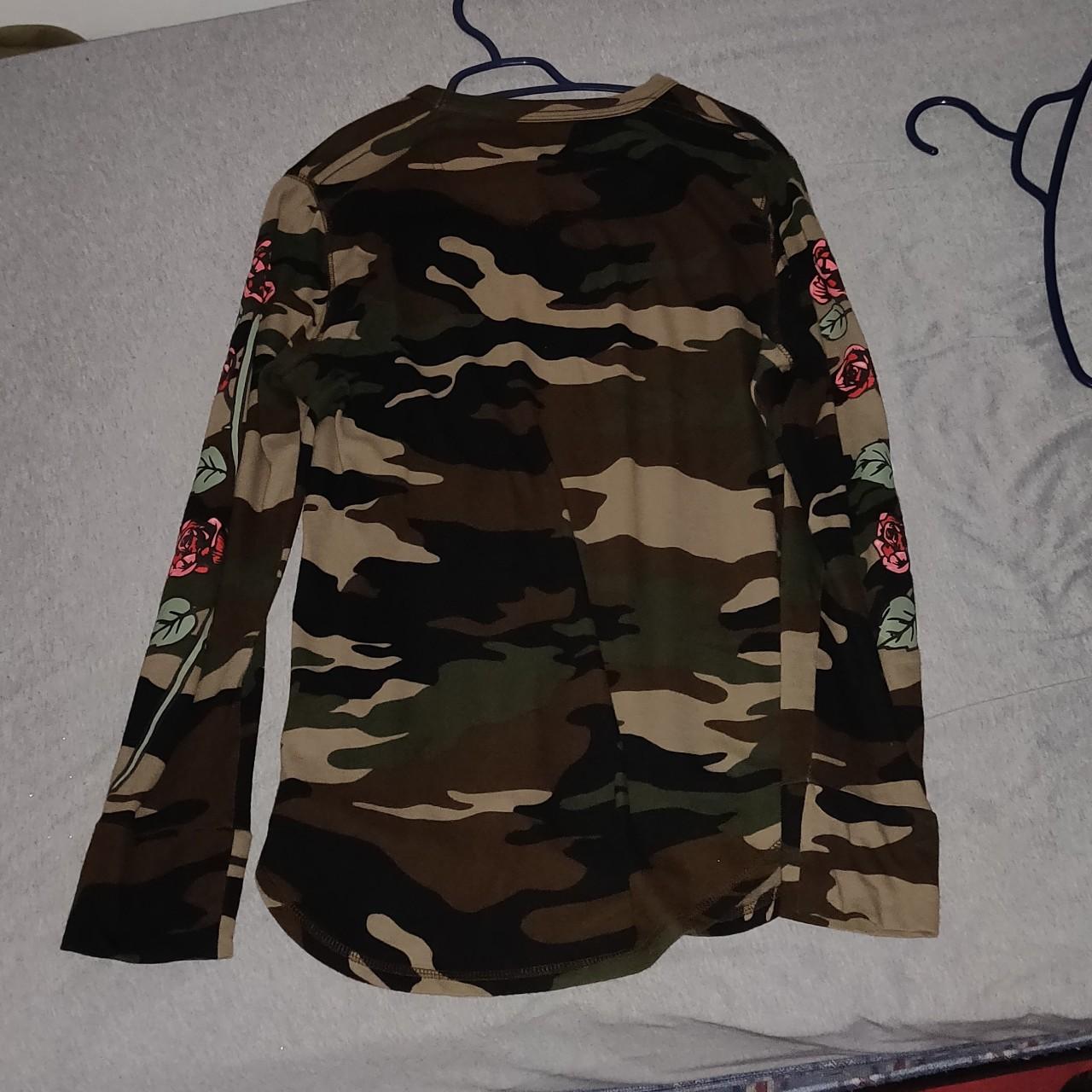 hollister camo long sleeve