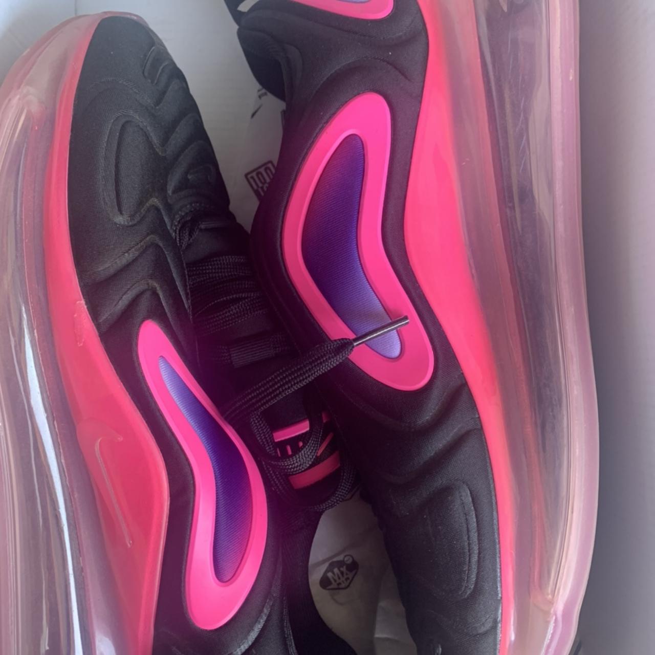 Air max 720 hotsell black laser pink