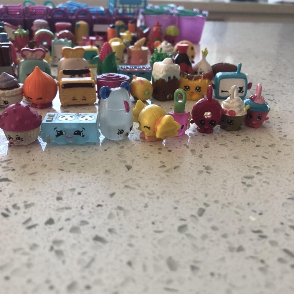 New Shopkins Collectors Case with 2 exclusives - Depop