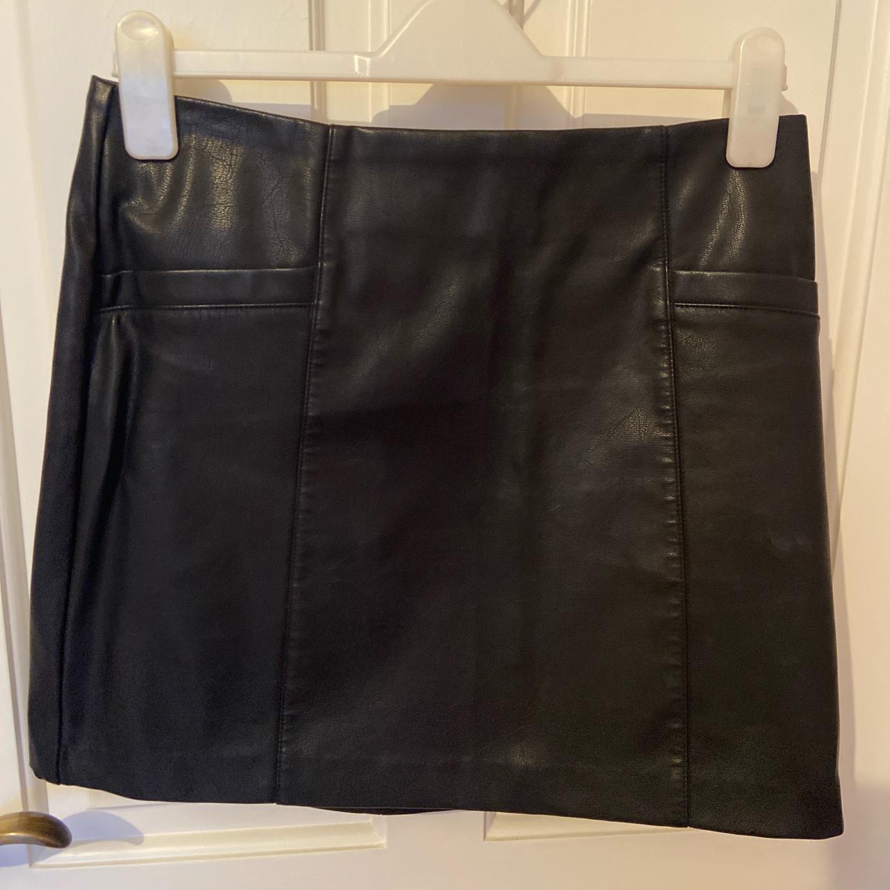 New Look Women's Black Skirt | Depop