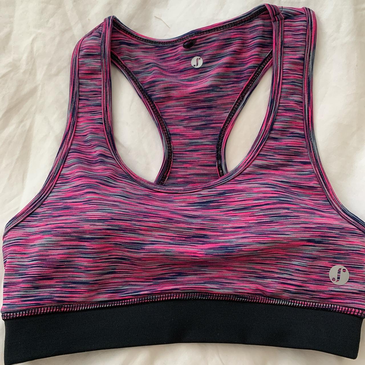 Sports bra hardly used - Depop