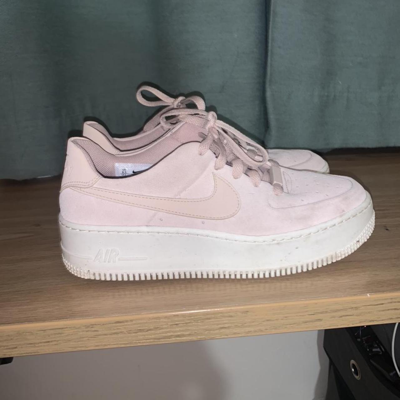 nike pink platform