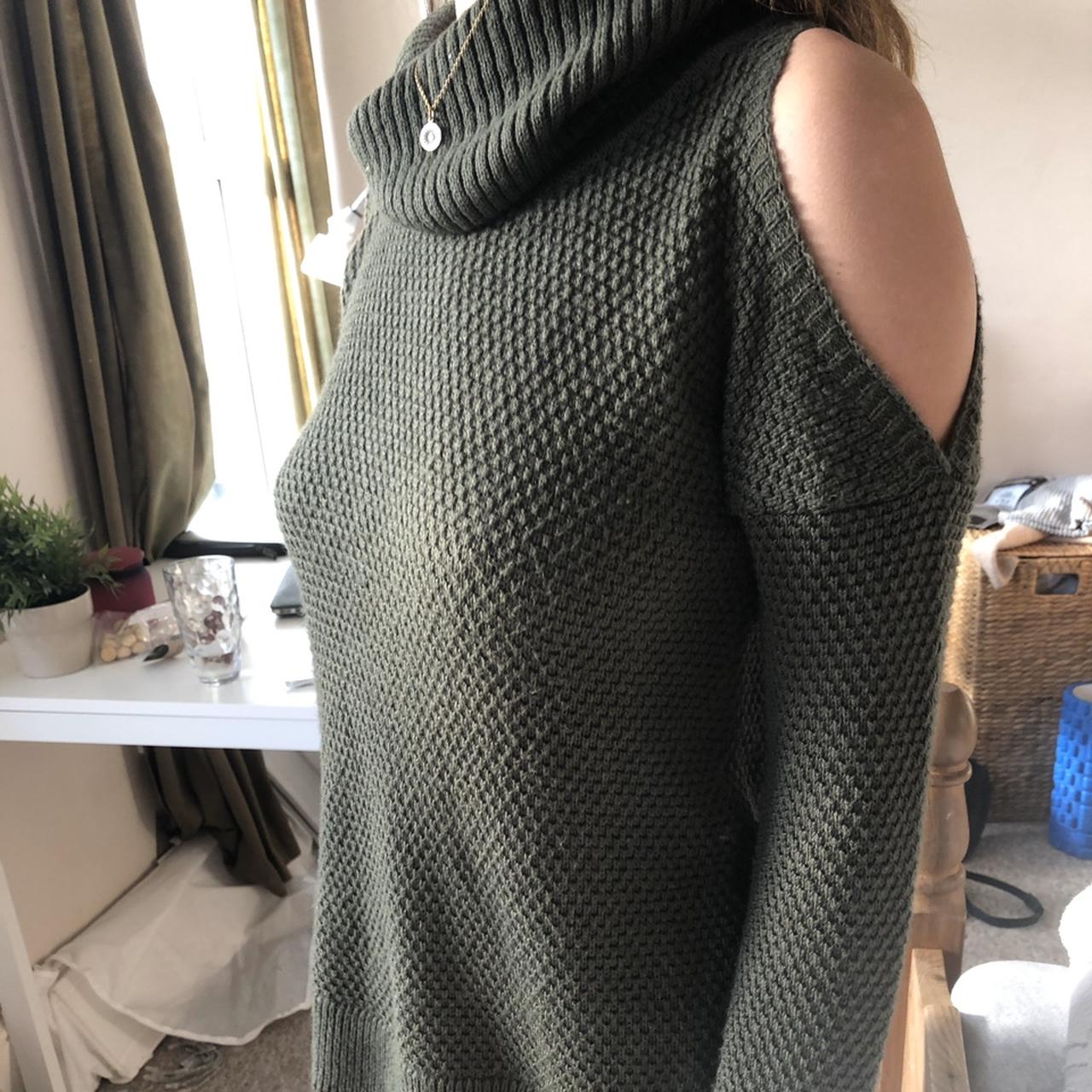 Hollister cold store shoulder sweater