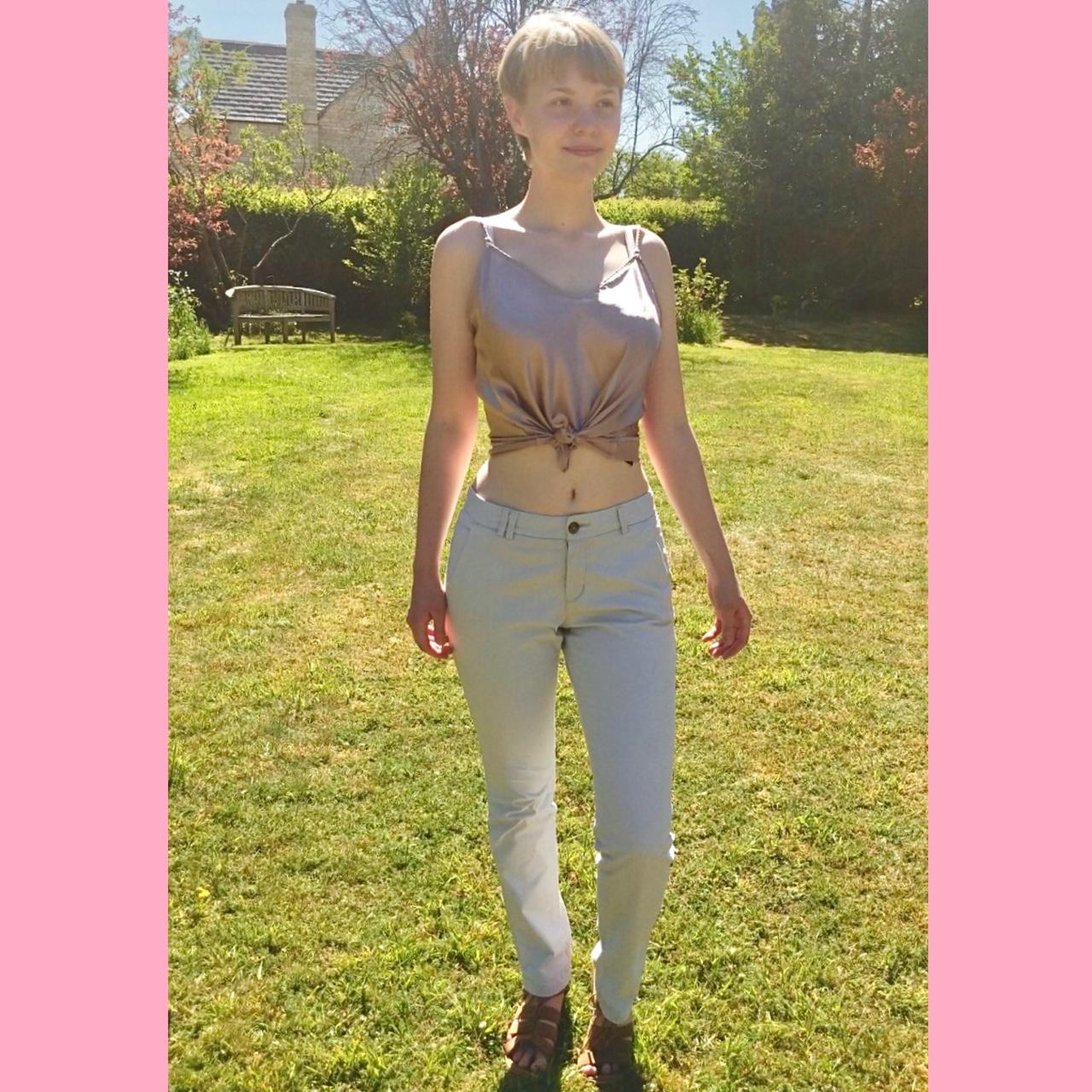 H&M Women's Cream Trousers Depop