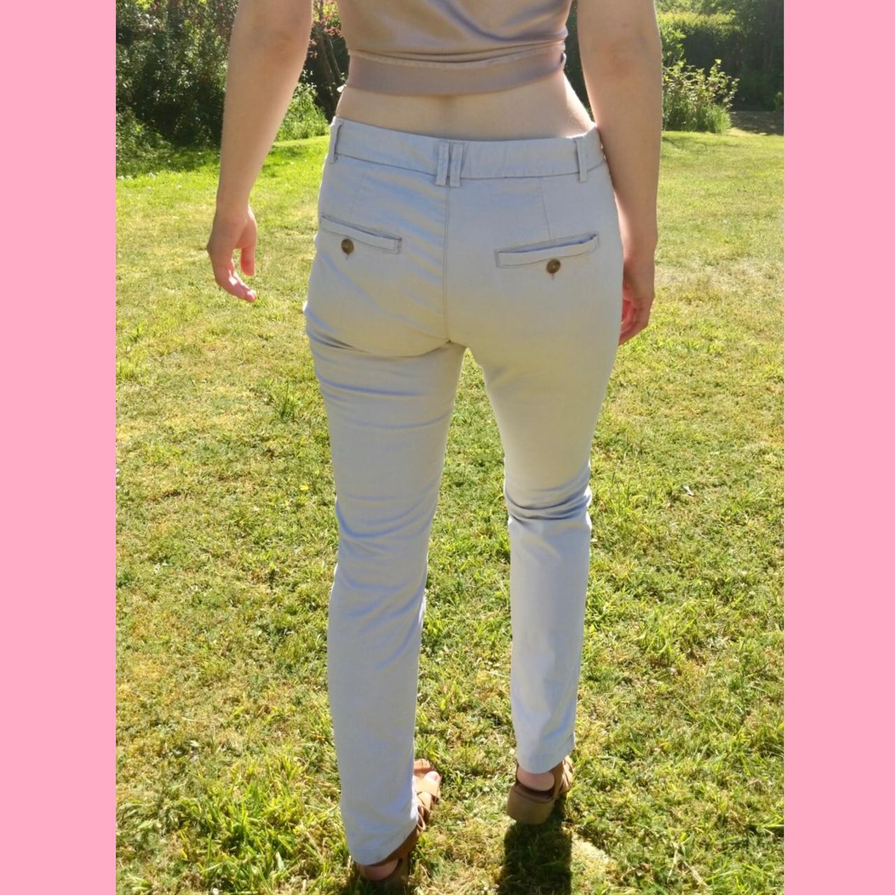 H&M Women's Cream Trousers Depop