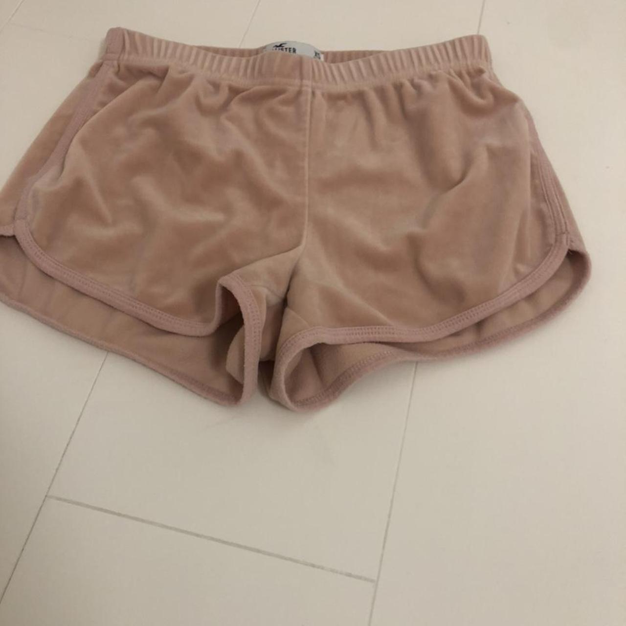 hollister pink shorts