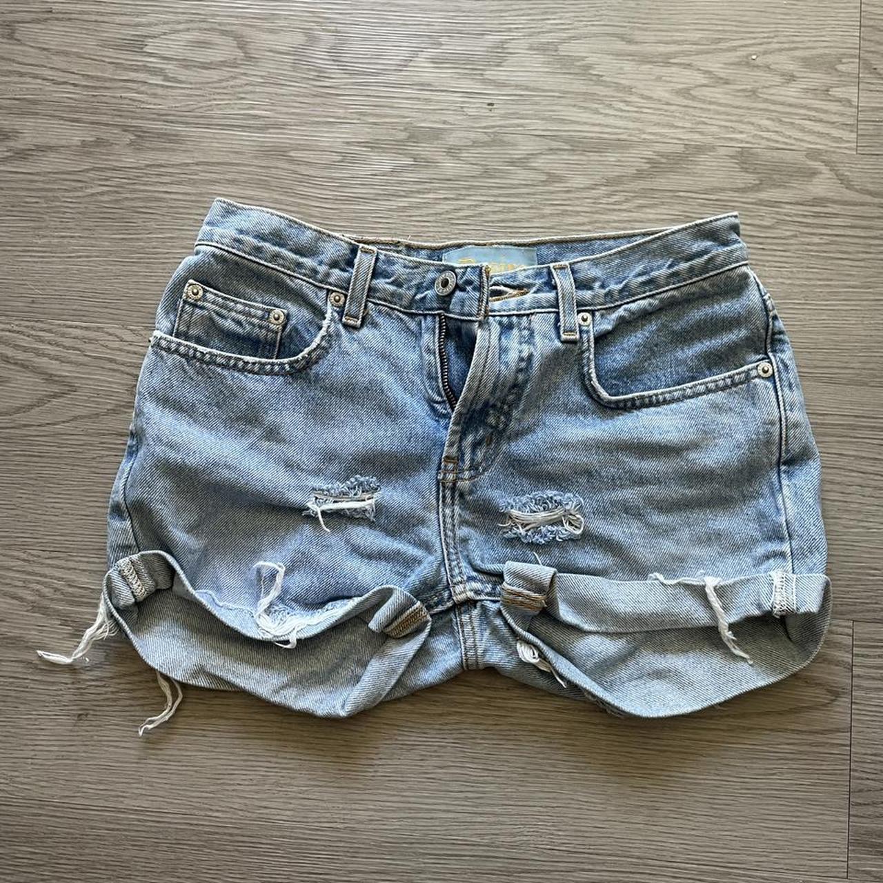 Product Image 1 - light wash jean shorts

size 24

#lightwash